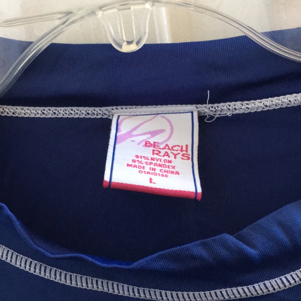 FINAL MARKDOWN Men’s beach rays tee (L) - Picture 4 of 4